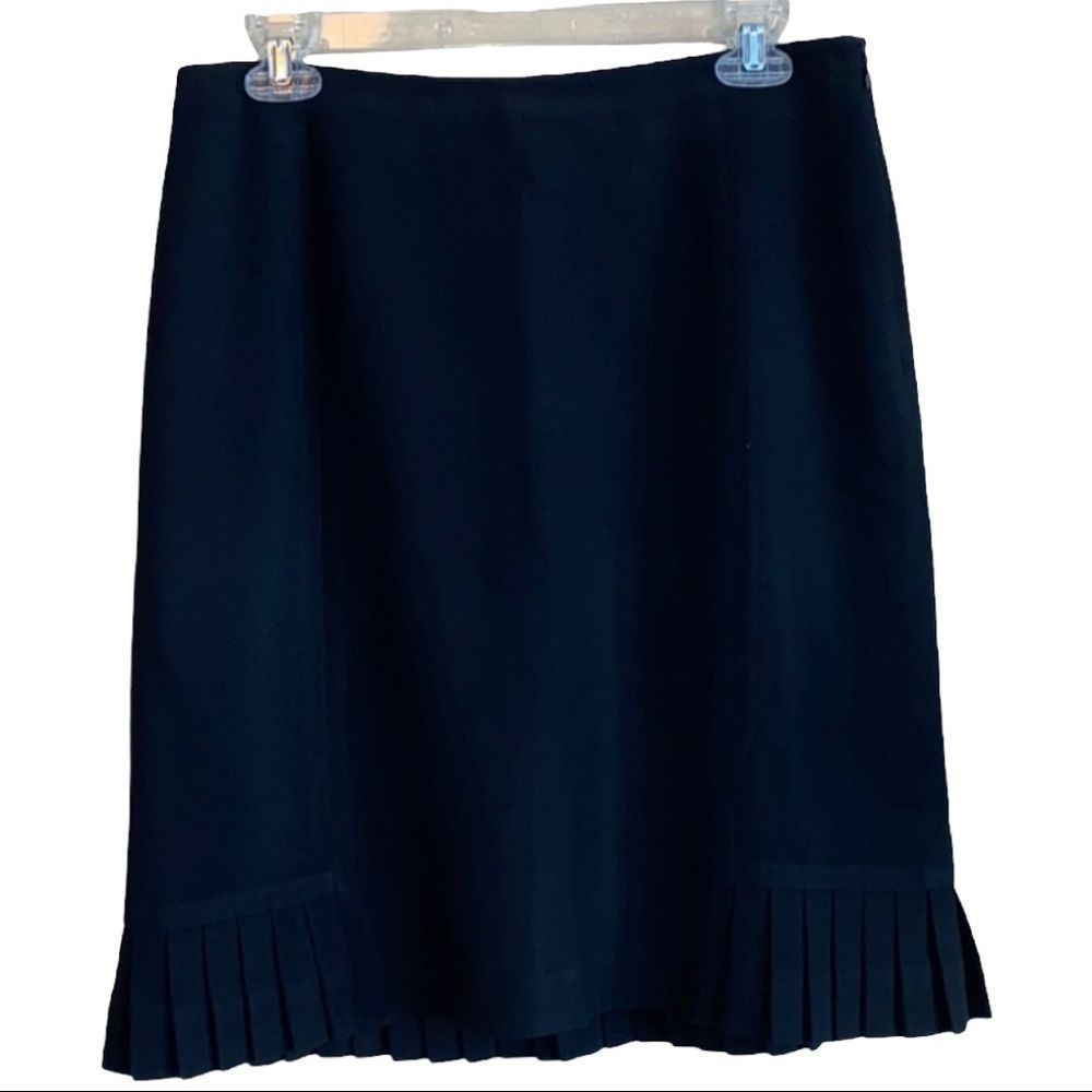 Ann Taylor Petites | Career Wear Skirt with Pleated Hem Size 10P